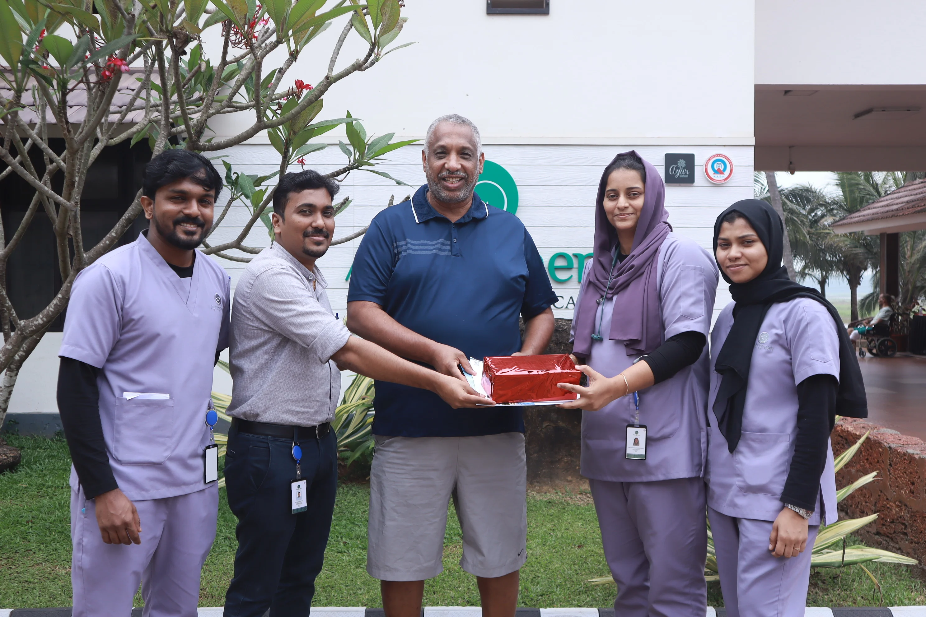 Occupational therapy session for restoring hand mobility